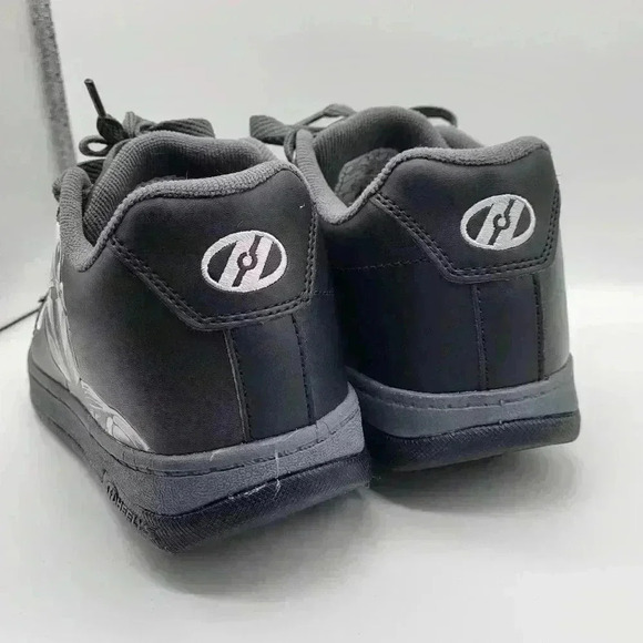 Cool! Heelys Star Wars Mandalorian Black Skater Shoe Sneakers Size 4 Yth - Picture 3 of 12